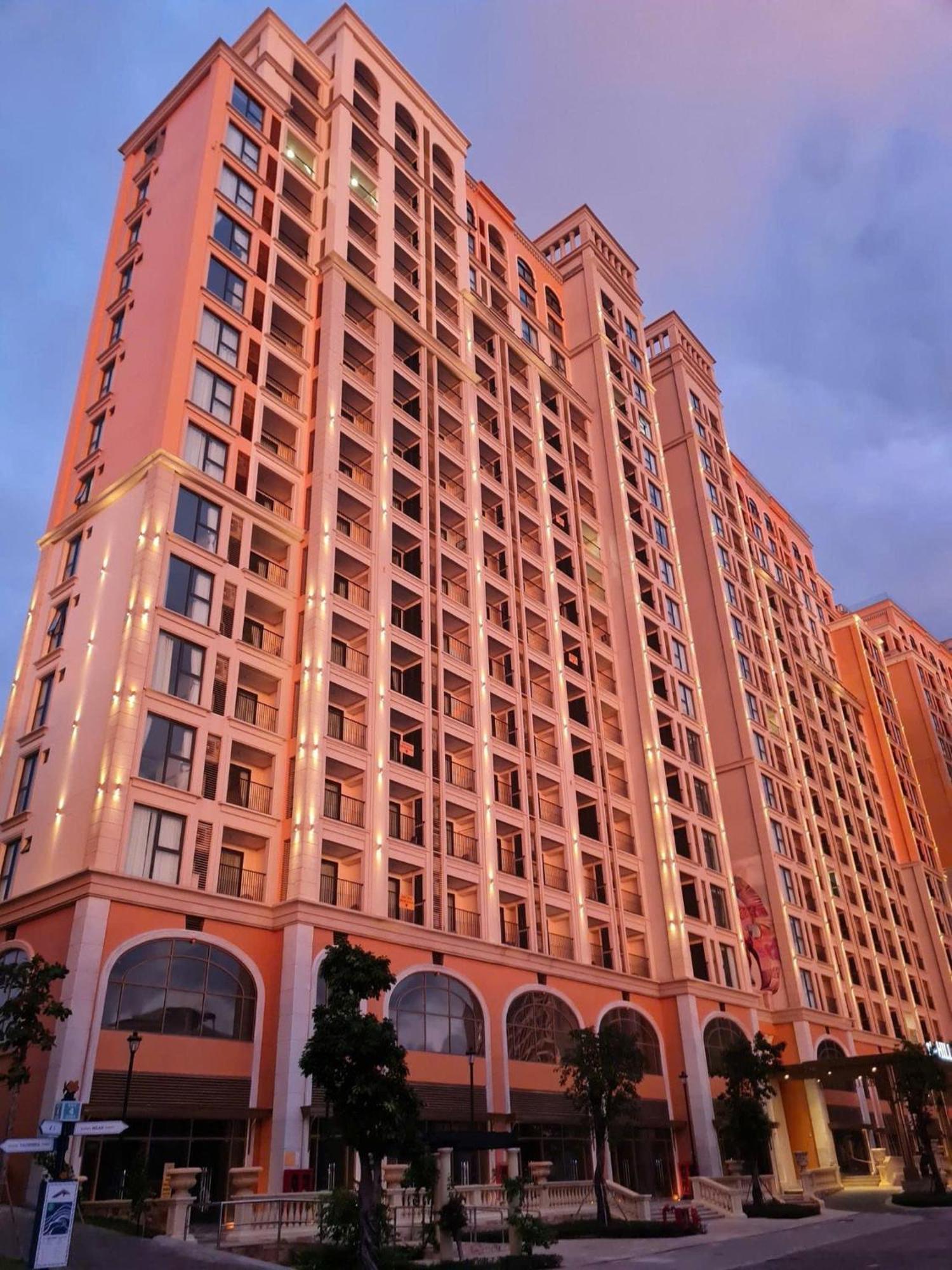 Sunset Sorrento Phu Quoc Aparthotel Exterior photo